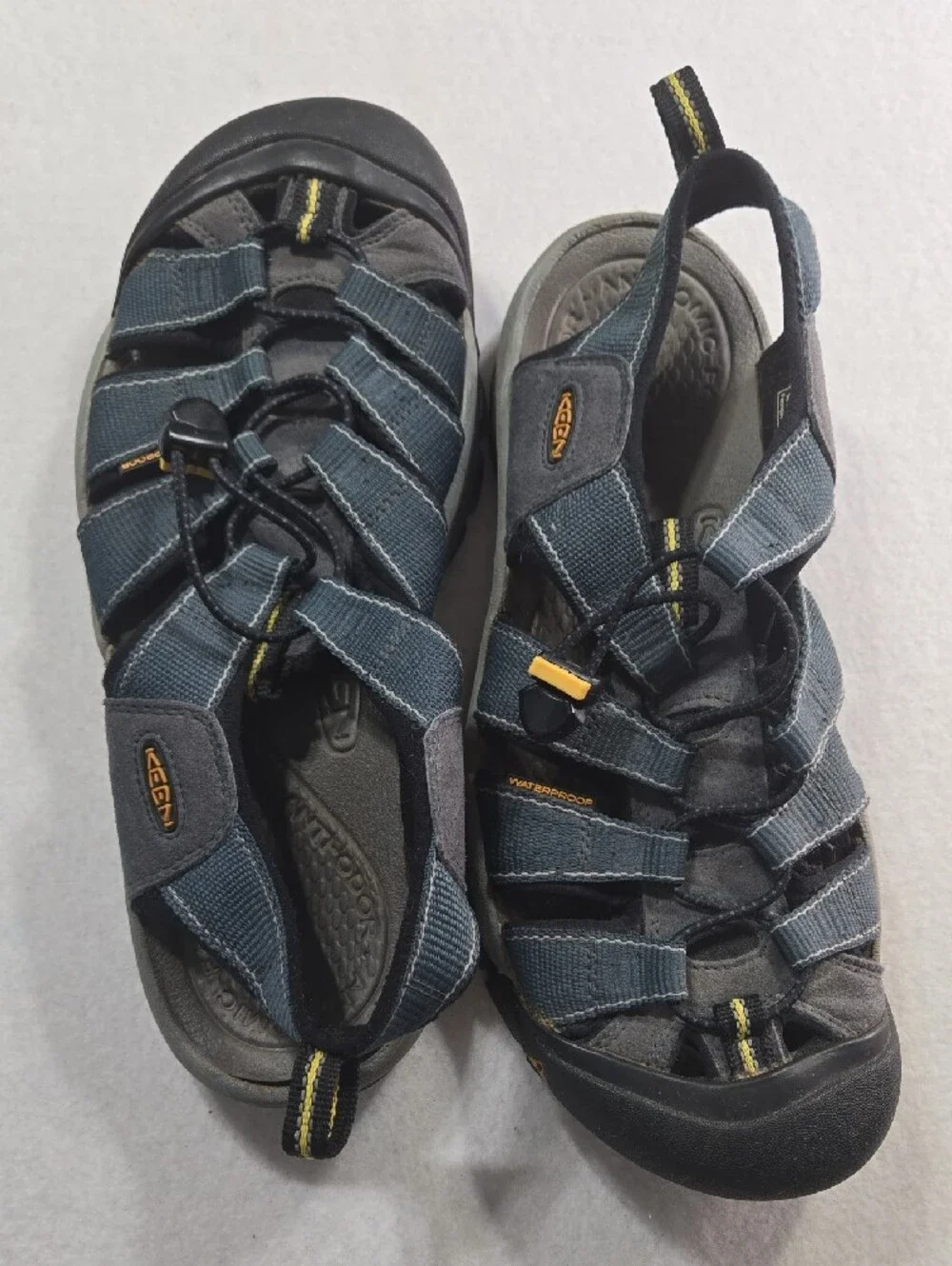 Keen Men's Newport H2 Water Sandal in Blue and Gray